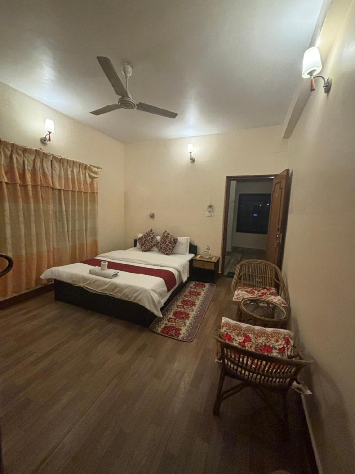 Cherry Garden Pokhara Ngoại thất bức ảnh